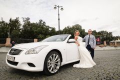 Rent Cars and Buses: Infiniti G37