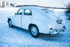 Rent Cars and Buses: GAZ M-20 Victory