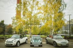 Rent Cars and Buses: Mini Cooper Cabrio Sidewalk