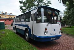 Rent Cars and Buses: LAZ-695 Natasha